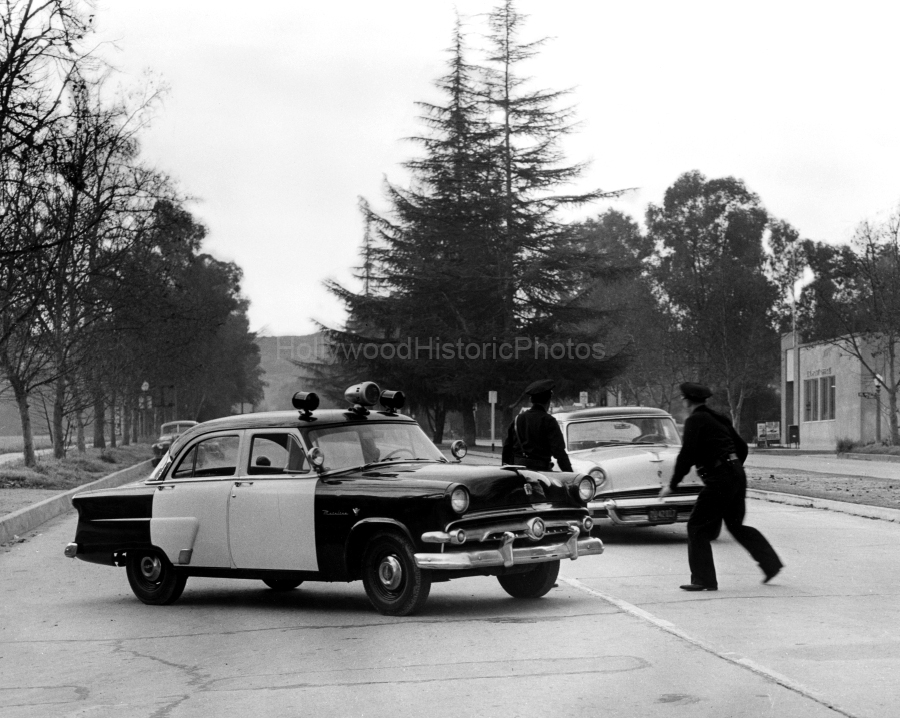 Woodland Hills 1956 WM.jpg